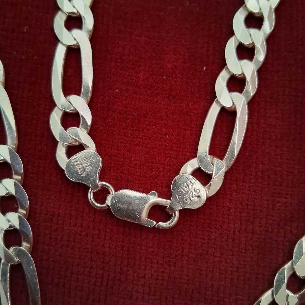 925 Italy Sterling 24" Figaro Chain 10mm - Picture 5 of 11